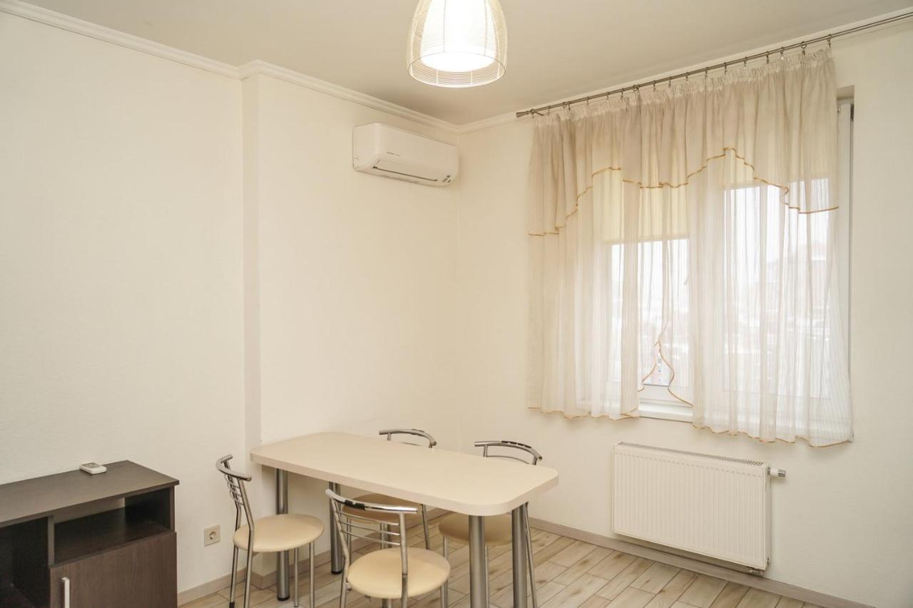 Kyiv Apartment On Chornovola 27 Extérieur photo